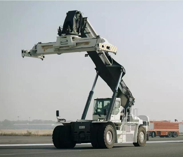 “真实的科幻”!《流浪地球2》中许多大国重器来自这家企业