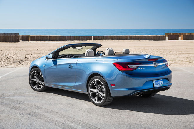 {賭波}(硬顶敞篷车和软顶敞篷车哪个好点)